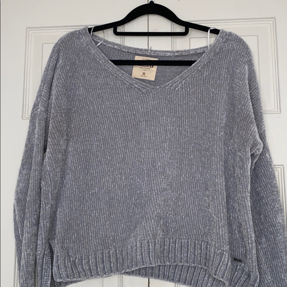 Hollister sweater